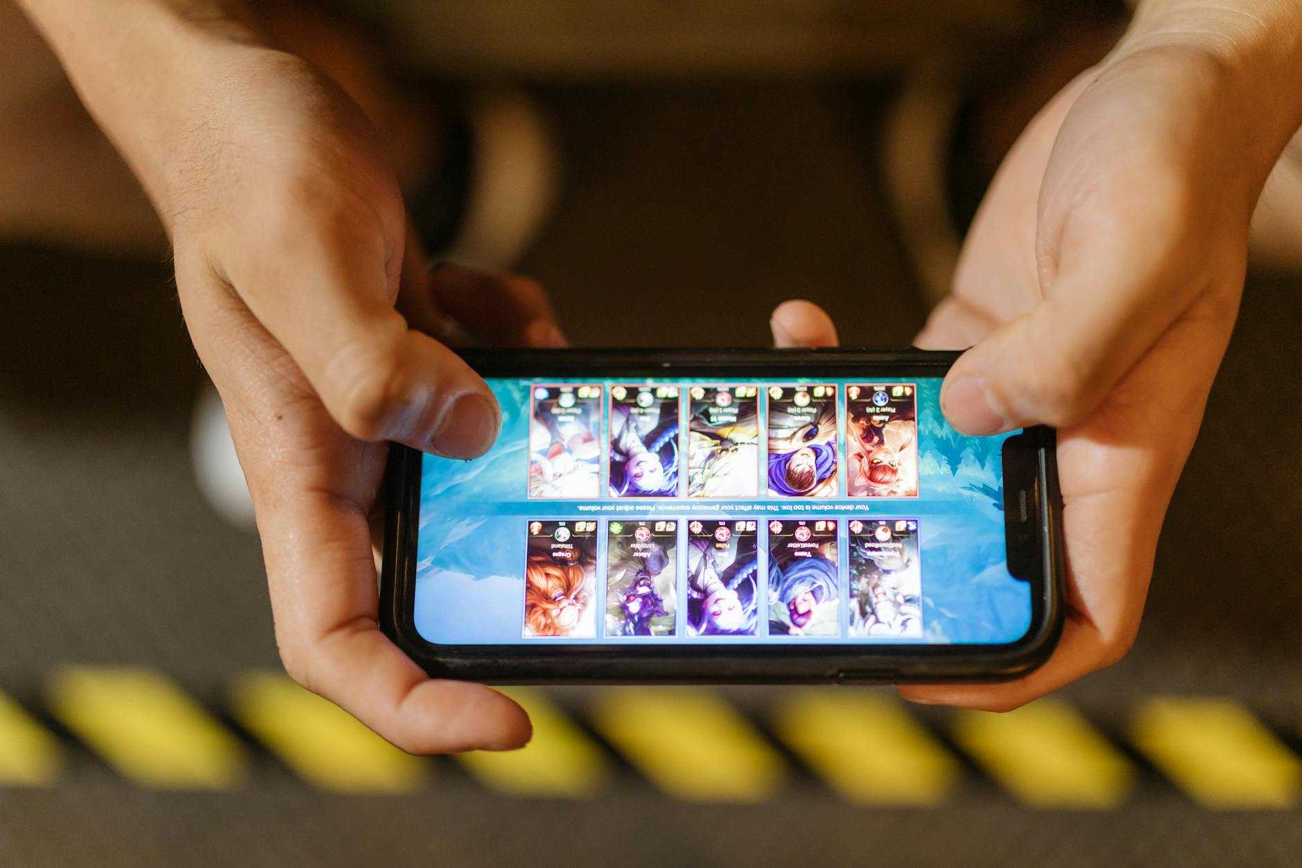 Người chơi thư giãn và kiểm soát ngân sách khi tham gia game bài trực tuyến